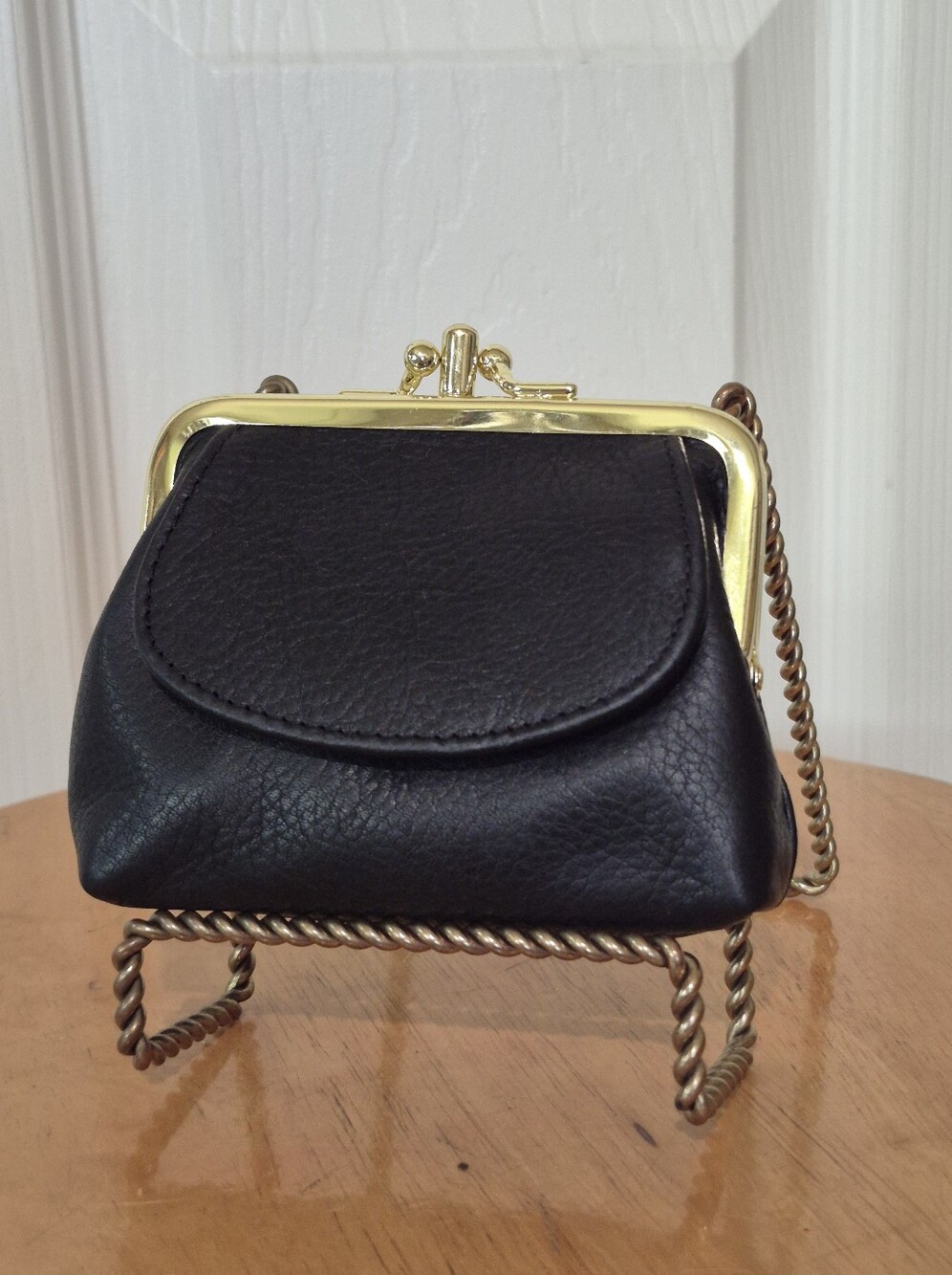 Black Pebbled Leather Kisslock Coinpurse